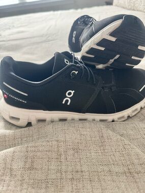 On Running Womens Black and White Cloud Sneakers